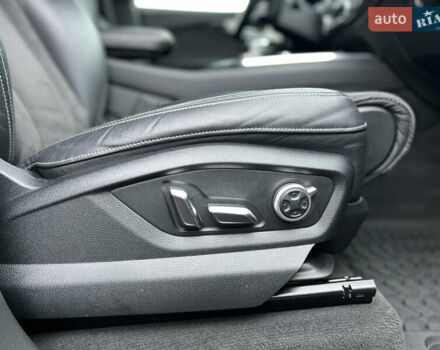 Серый Ауди SQ7, объемом двигателя 3.96 л и пробегом 232 тыс. км за 46000 $, фото 29 на Automoto.ua