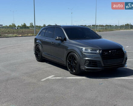 Серый Ауди SQ7, объемом двигателя 3.96 л и пробегом 174 тыс. км за 57500 $, фото 5 на Automoto.ua