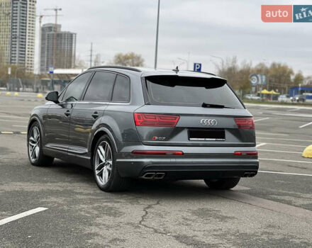 Серый Ауди SQ7, объемом двигателя 3.96 л и пробегом 232 тыс. км за 46000 $, фото 3 на Automoto.ua