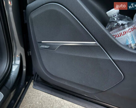 Сірий Ауді SQ7, об'ємом двигуна 3.96 л та пробігом 152 тис. км за 59000 $, фото 8 на Automoto.ua