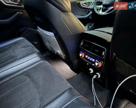 Сірий Ауді SQ7, об'ємом двигуна 3.96 л та пробігом 152 тис. км за 59000 $, фото 7 на Automoto.ua