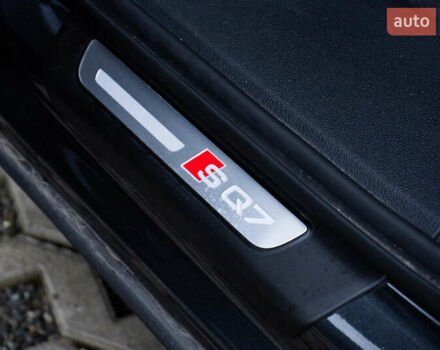 Серый Ауди SQ7, объемом двигателя 3.96 л и пробегом 148 тыс. км за 56000 $, фото 22 на Automoto.ua