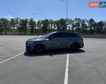 Серый Ауди SQ7, объемом двигателя 3.96 л и пробегом 174 тыс. км за 57500 $, фото 2 на Automoto.ua