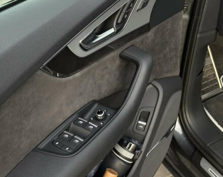 Сірий Ауді SQ7, об'ємом двигуна 3.96 л та пробігом 174 тис. км за 55800 $, фото 12 на Automoto.ua