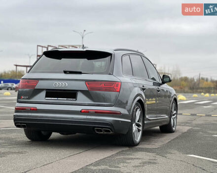 Серый Ауди SQ7, объемом двигателя 3.96 л и пробегом 232 тыс. км за 46000 $, фото 6 на Automoto.ua