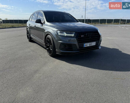Серый Ауди SQ7, объемом двигателя 3.96 л и пробегом 174 тыс. км за 57500 $, фото 13 на Automoto.ua