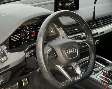 Сірий Ауді SQ7, об'ємом двигуна 3.96 л та пробігом 174 тис. км за 55800 $, фото 15 на Automoto.ua
