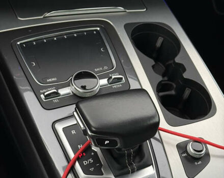 Сірий Ауді SQ7, об'ємом двигуна 3.96 л та пробігом 174 тис. км за 55800 $, фото 26 на Automoto.ua