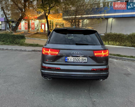Сірий Ауді SQ7, об'ємом двигуна 3.96 л та пробігом 152 тис. км за 59000 $, фото 2 на Automoto.ua