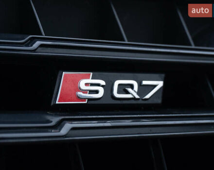 Серый Ауди SQ7, объемом двигателя 3.96 л и пробегом 148 тыс. км за 56000 $, фото 14 на Automoto.ua