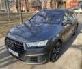 Серый Ауди SQ7, объемом двигателя 3.96 л и пробегом 138 тыс. км за 61000 $, фото 2 на Automoto.ua