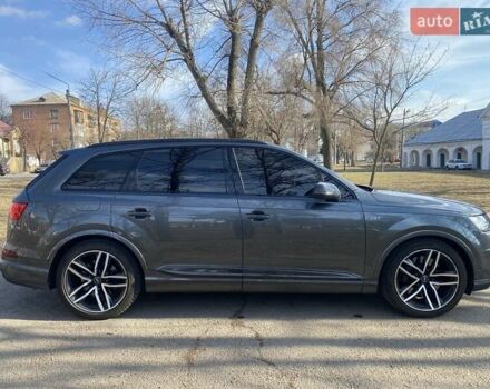 Серый Ауди SQ7, объемом двигателя 3.96 л и пробегом 138 тыс. км за 61000 $, фото 10 на Automoto.ua