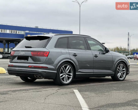 Серый Ауди SQ7, объемом двигателя 3.96 л и пробегом 232 тыс. км за 46000 $, фото 7 на Automoto.ua