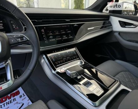 Сірий Ауді SQ7, об'ємом двигуна 4 л та пробігом 70 тис. км за 87999 $, фото 51 на Automoto.ua