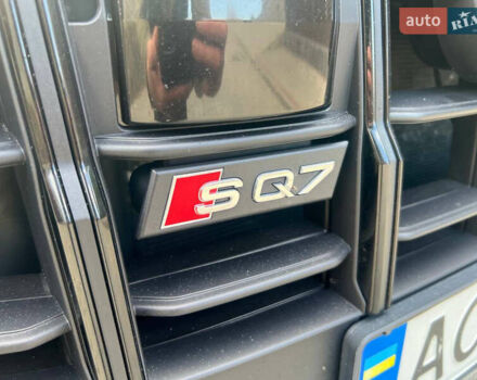 Сірий Ауді SQ7, об'ємом двигуна 3.96 л та пробігом 218 тис. км за 72800 $, фото 29 на Automoto.ua