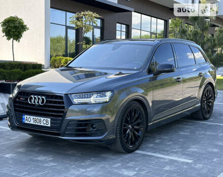 Сірий Ауді SQ7, об'ємом двигуна 4 л та пробігом 140 тис. км за 68500 $, фото 2 на Automoto.ua