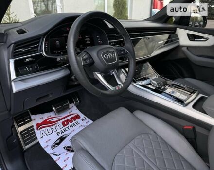 Сірий Ауді SQ7, об'ємом двигуна 4 л та пробігом 70 тис. км за 87999 $, фото 43 на Automoto.ua