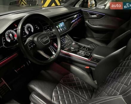 Ауди SQ7 2020 в Киеве на Automoto.ua Серый Ауди SQ7, объемом двигателя 4 л и пробегом 90 тыс. км за 68700 $, фото 30 на Automoto.ua