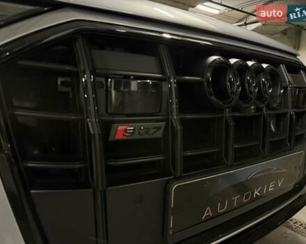 Ауди SQ7 2020 в Киеве на Automoto.ua Серый Ауди SQ7, объемом двигателя 4 л и пробегом 90 тыс. км за 68700 $, фото 17 на Automoto.ua