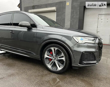 Сірий Ауді SQ7, об'ємом двигуна 4 л та пробігом 53 тис. км за 117000 $, фото 53 на Automoto.ua