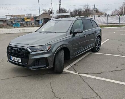Сірий Ауді SQ7, об'ємом двигуна 4 л та пробігом 72 тис. км за 68000 $, фото 1 на Automoto.ua