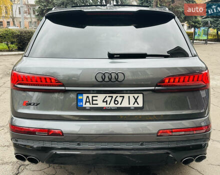 Серый Ауди SQ7, объемом двигателя 4 л и пробегом 111 тыс. км за 64000 $, фото 16 на Automoto.ua