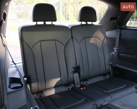 Сірий Ауді SQ7, об'ємом двигуна 4 л та пробігом 89 тис. км за 68000 $, фото 25 на Automoto.ua