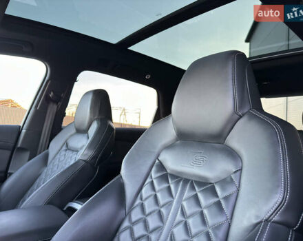 Серый Ауди SQ7, объемом двигателя 4 л и пробегом 124 тыс. км за 77500 $, фото 29 на Automoto.ua