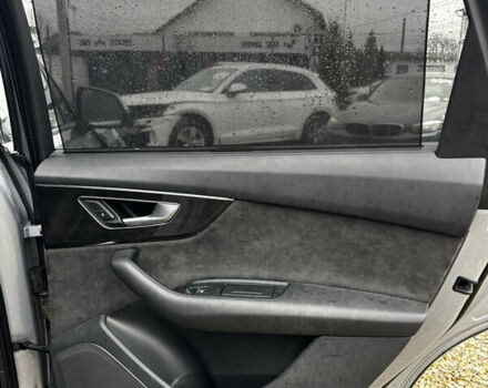 Серый Ауди SQ7, объемом двигателя 4 л и пробегом 78 тыс. км за 42000 $, фото 28 на Automoto.ua