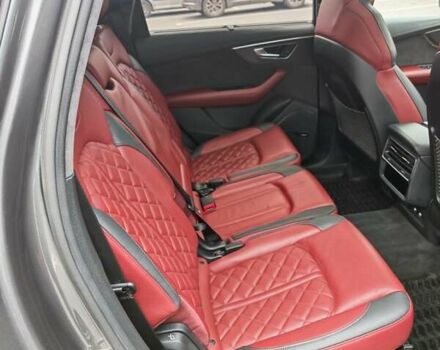 Сірий Ауді SQ7, об'ємом двигуна 4 л та пробігом 72 тис. км за 68000 $, фото 9 на Automoto.ua