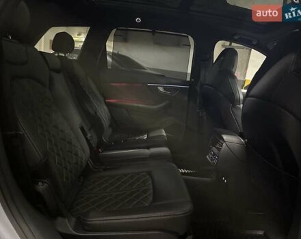 Ауди SQ7 2020 в Киеве на Automoto.ua Серый Ауди SQ7, объемом двигателя 4 л и пробегом 90 тыс. км за 68700 $, фото 80 на Automoto.ua