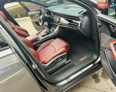 Серый Ауди SQ7, объемом двигателя 4 л и пробегом 111 тыс. км за 64000 $, фото 31 на Automoto.ua