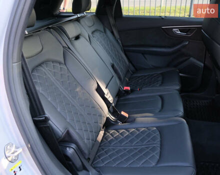 Сірий Ауді SQ7, об'ємом двигуна 4 л та пробігом 89 тис. км за 68000 $, фото 21 на Automoto.ua