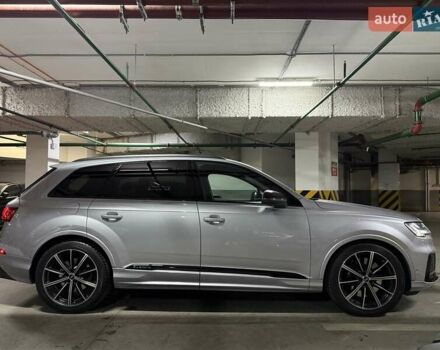 Ауди SQ7 2020 в Киеве на Automoto.ua Серый Ауди SQ7, объемом двигателя 4 л и пробегом 90 тыс. км за 68700 $, фото 12 на Automoto.ua