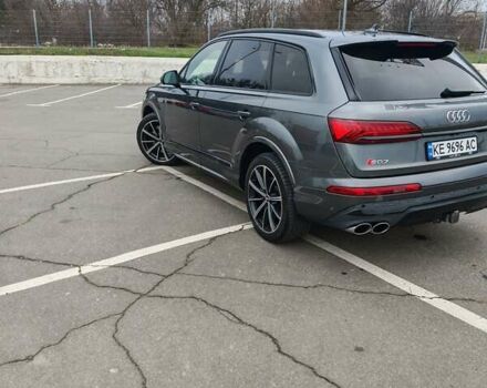 Сірий Ауді SQ7, об'ємом двигуна 4 л та пробігом 72 тис. км за 68000 $, фото 2 на Automoto.ua