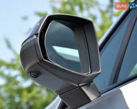 Серый Ауди SQ7, объемом двигателя 4 л и пробегом 87 тыс. км за 66000 $, фото 22 на Automoto.ua