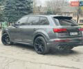 Серый Ауди SQ7, объемом двигателя 4 л и пробегом 111 тыс. км за 64000 $, фото 5 на Automoto.ua