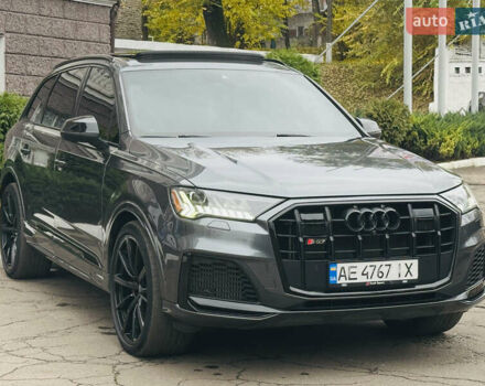 Серый Ауди SQ7, объемом двигателя 4 л и пробегом 111 тыс. км за 64000 $, фото 11 на Automoto.ua