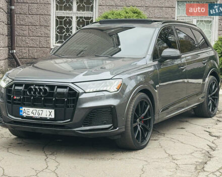 Серый Ауди SQ7, объемом двигателя 4 л и пробегом 111 тыс. км за 64000 $, фото 10 на Automoto.ua