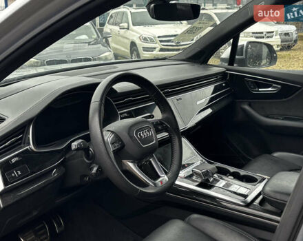 Серый Ауди SQ7, объемом двигателя 4 л и пробегом 78 тыс. км за 42000 $, фото 15 на Automoto.ua