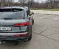 Сірий Ауді SQ7, об'ємом двигуна 4 л та пробігом 72 тис. км за 68000 $, фото 4 на Automoto.ua