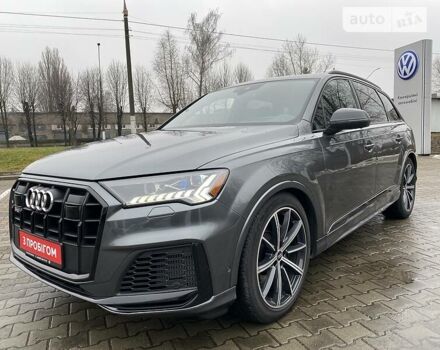 Сірий Ауді SQ7, об'ємом двигуна 4 л та пробігом 18 тис. км за 99900 $, фото 43 на Automoto.ua