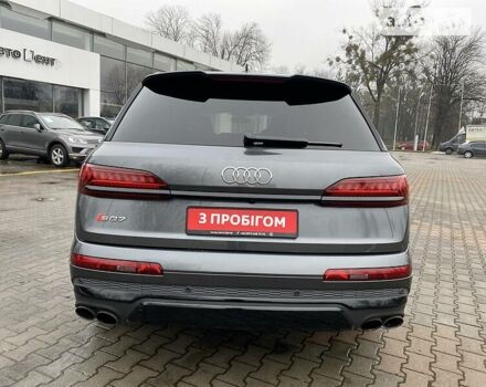 Сірий Ауді SQ7, об'ємом двигуна 4 л та пробігом 18 тис. км за 99900 $, фото 4 на Automoto.ua