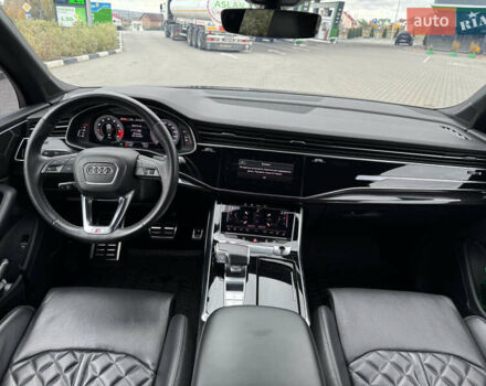 Сірий Ауді SQ7, об'ємом двигуна 4 л та пробігом 113 тис. км за 71900 $, фото 35 на Automoto.ua