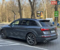 Серый Ауди SQ7, объемом двигателя 4 л и пробегом 101 тыс. км за 73900 $, фото 3 на Automoto.ua