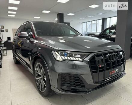 Сірий Ауді SQ7, об'ємом двигуна 4 л та пробігом 74 тис. км за 85500 $, фото 16 на Automoto.ua