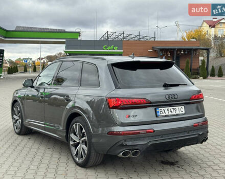 Сірий Ауді SQ7, об'ємом двигуна 4 л та пробігом 113 тис. км за 71900 $, фото 5 на Automoto.ua