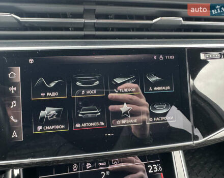 Сірий Ауді SQ7, об'ємом двигуна 4 л та пробігом 113 тис. км за 71900 $, фото 53 на Automoto.ua