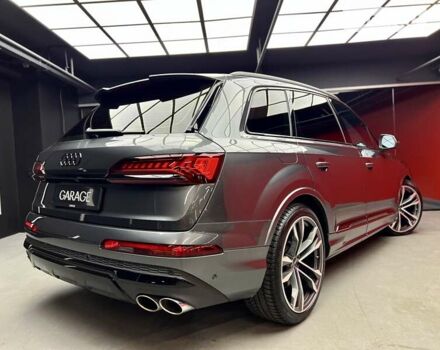 Сірий Ауді SQ7, об'ємом двигуна 4 л та пробігом 69 тис. км за 84700 $, фото 18 на Automoto.ua