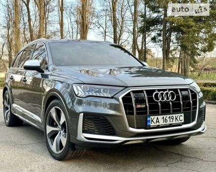 Сірий Ауді SQ7, об'ємом двигуна 4 л та пробігом 99 тис. км за 84500 $, фото 11 на Automoto.ua